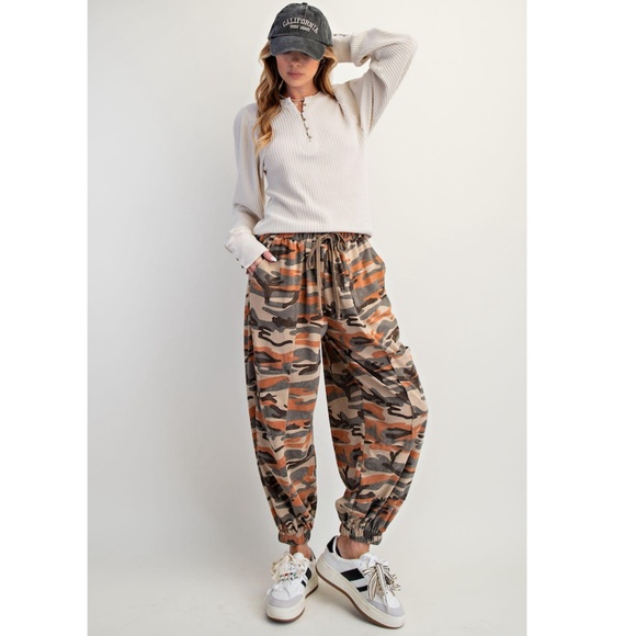 "The Sloane" Loose Fit Camo Joggers - Picture 2 of 3